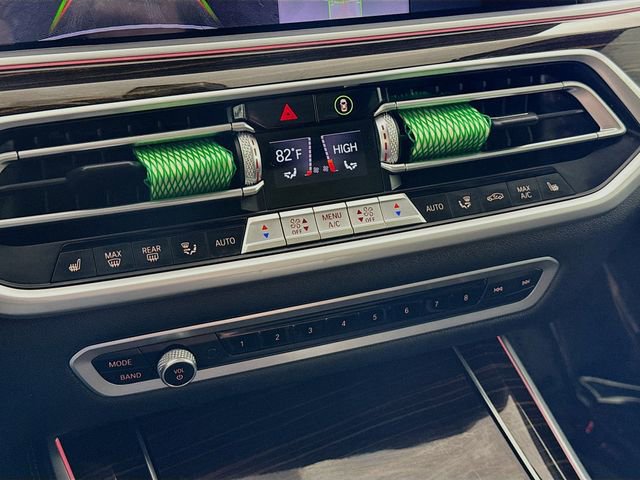 Used 2021 BMW X5 xDrive40i w/ Convenience Package AWD/4WD image 16