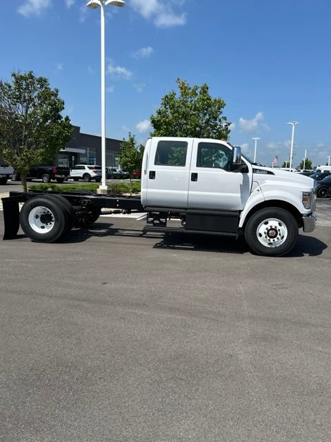 New 2027 Ford F750 2WD Crew Cab Super Duty video 2