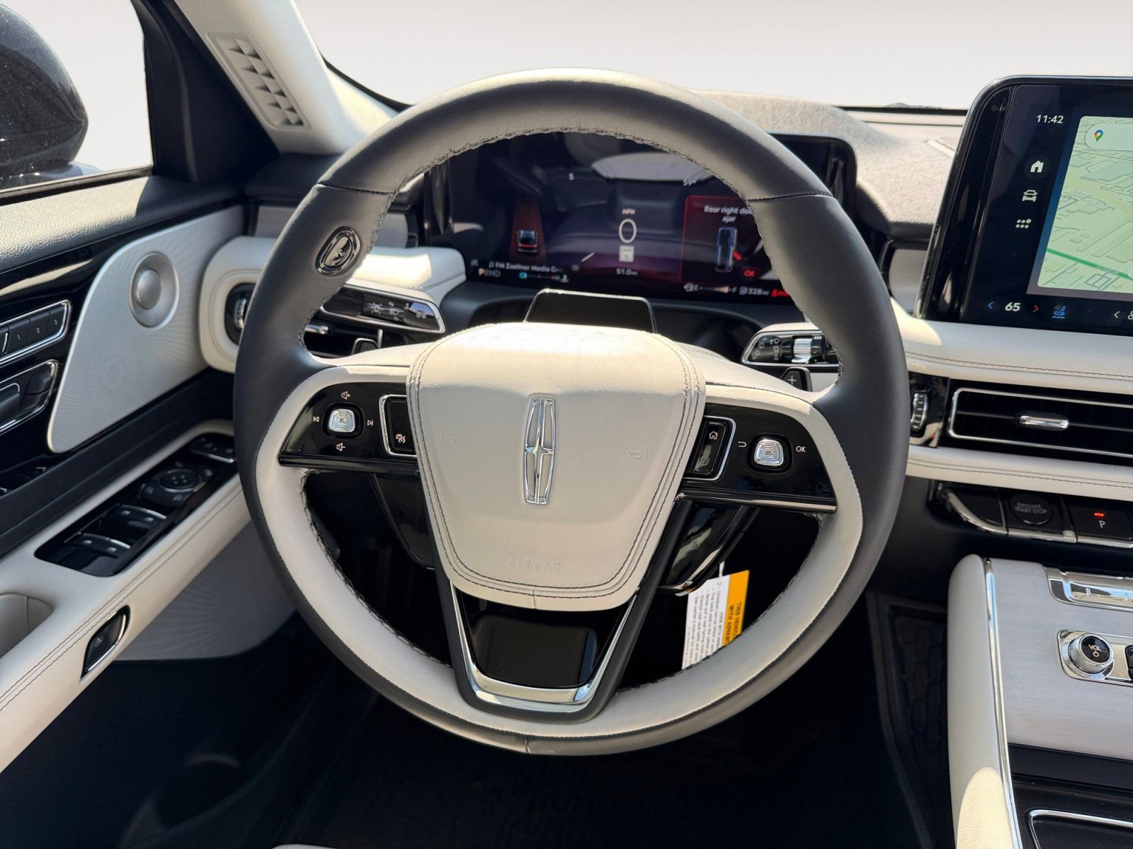 New 2026 Lincoln Aviator Reserve image 12