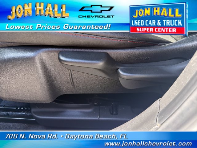 Used 2025 Chevrolet Trax RS w/ Driver Confidence Package FWD image 16