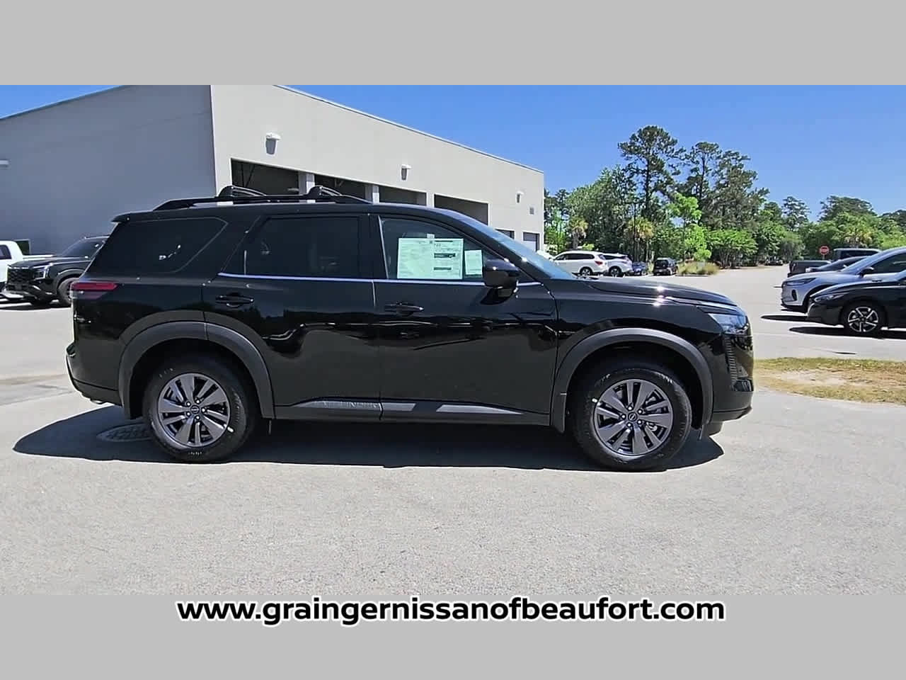 New 2026 Nissan Pathfinder SV FWD image 37