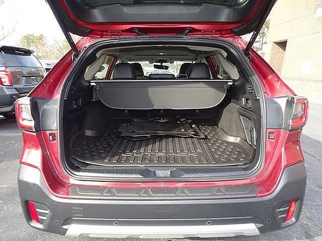 Used 2021 Subaru Outback Limited image 14