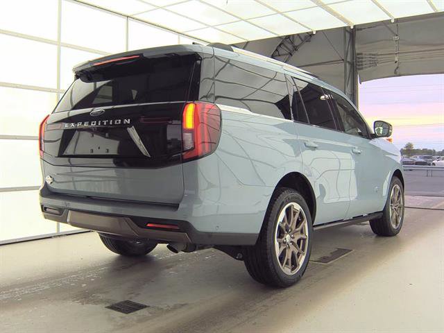 Used 2025 Ford Expedition King Ranch AWD/4WD image 4