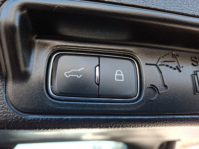 Certified 2022 Ford Explorer XLT w/ Equipment Group 202A image 31