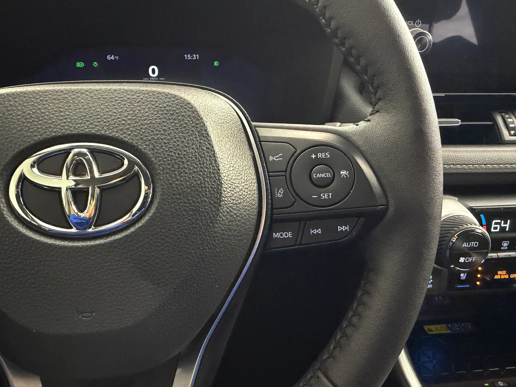 Used 2024 Toyota RAV4 Limited w/ Advanced Technology Package AWD/4WD image 30