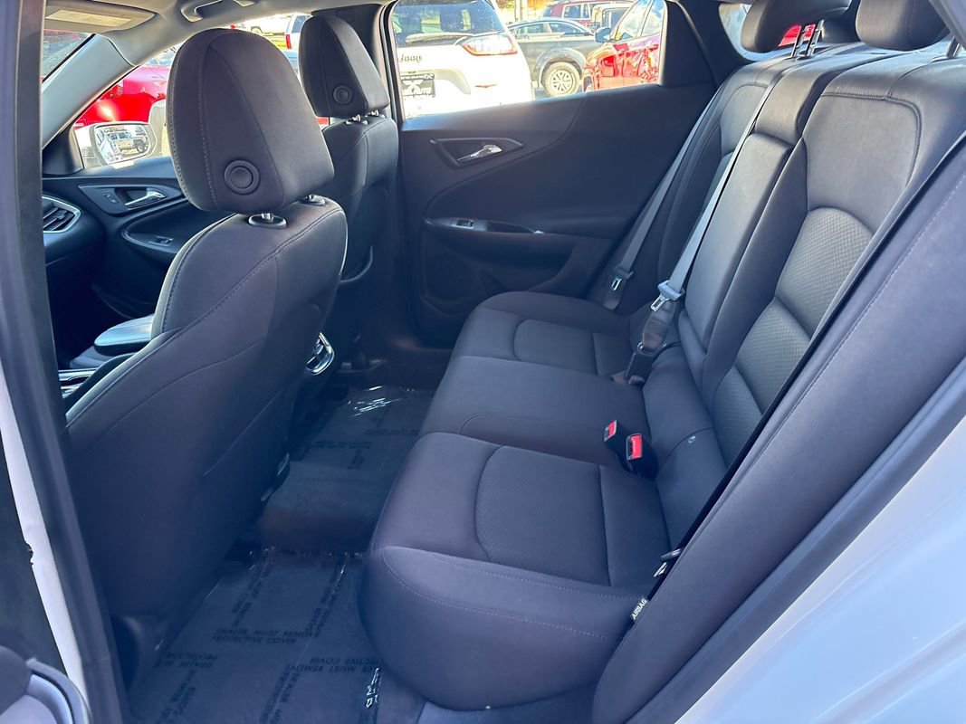 Used 2024 Chevrolet Malibu LT FWD image 17