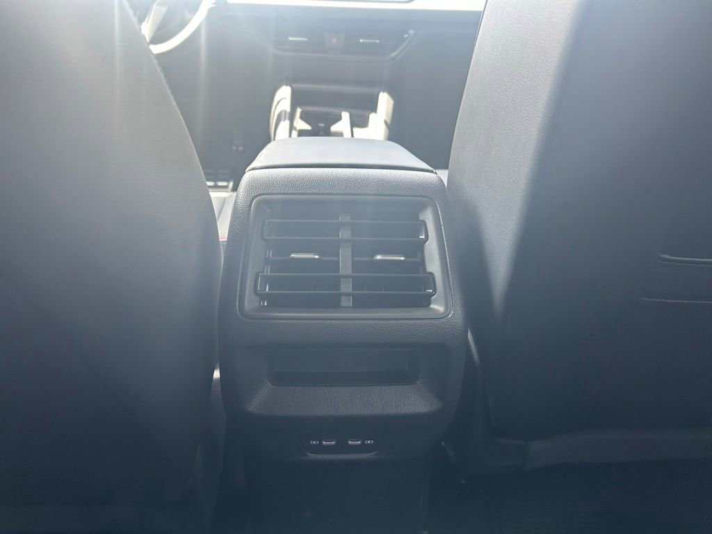 New 2026 Volkswagen Tiguan SE R-Line FWD image 50