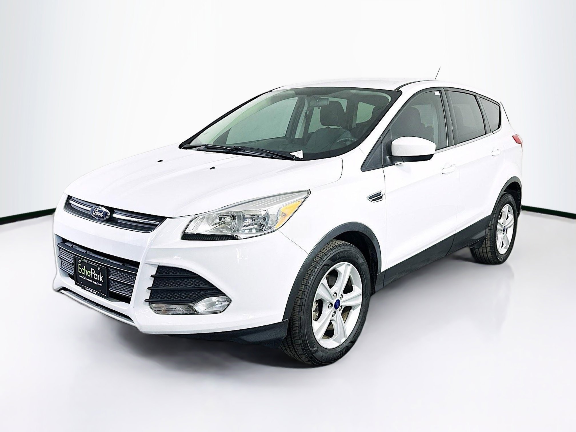 Used 2015 Ford Escape SE image 3