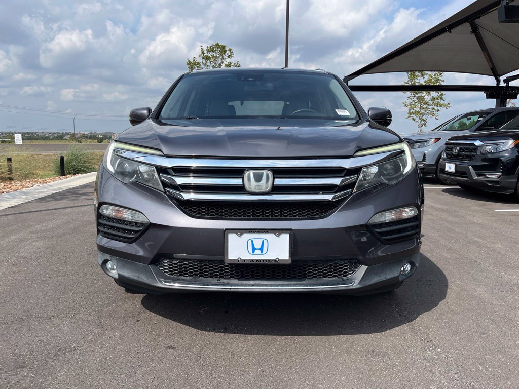 Used 2017 Honda Pilot Elite image 2