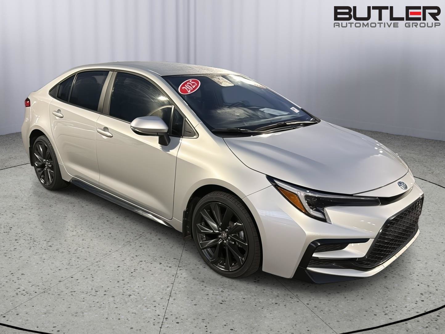 Certified 2025 Toyota Corolla SE FWD image 8