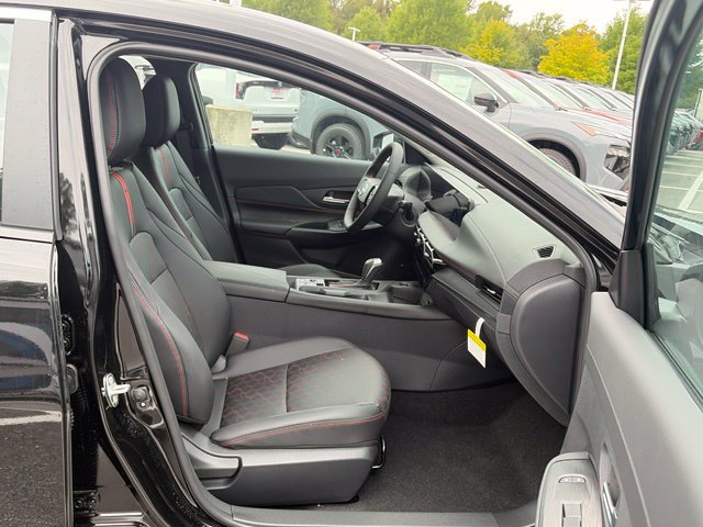 New 2027 Nissan Sentra SR w/ SR Premium Package FWD image 27