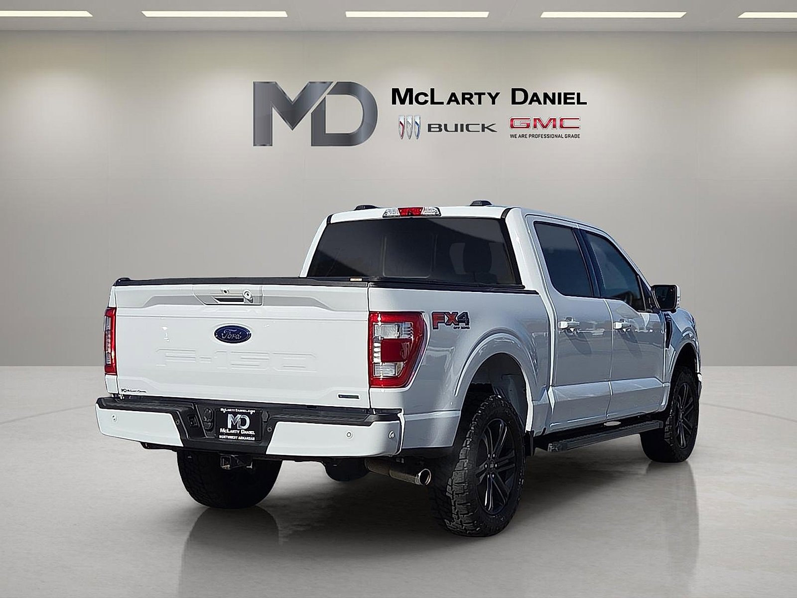 Used 2022 Ford F150 Lariat w/ Equipment Group 502A High image 5