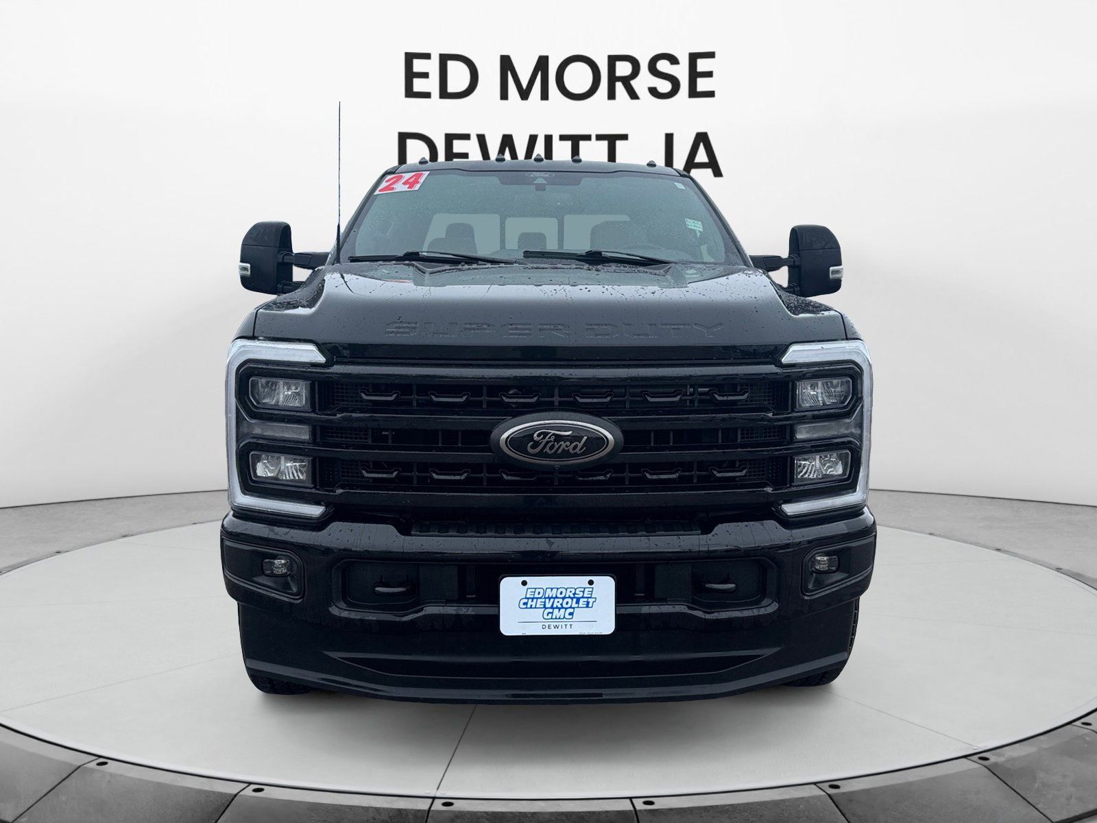Used 2024 Ford F350 Lariat w/ Black Appearance Package image 8