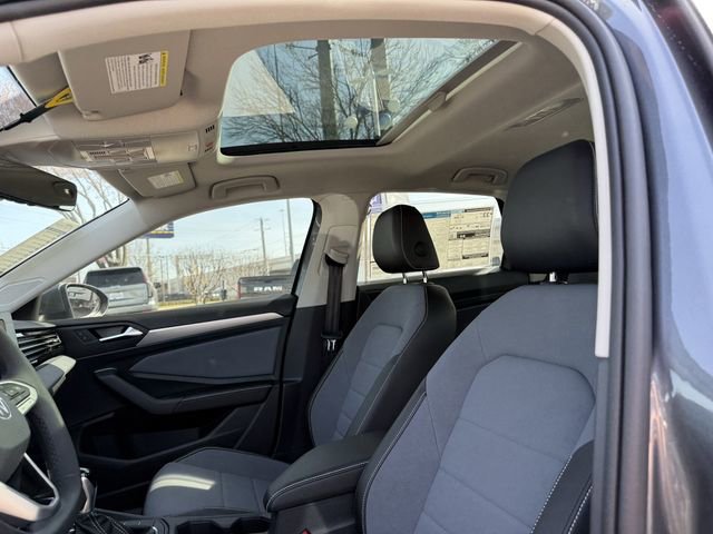 New 2026 Volkswagen Jetta SE image 21