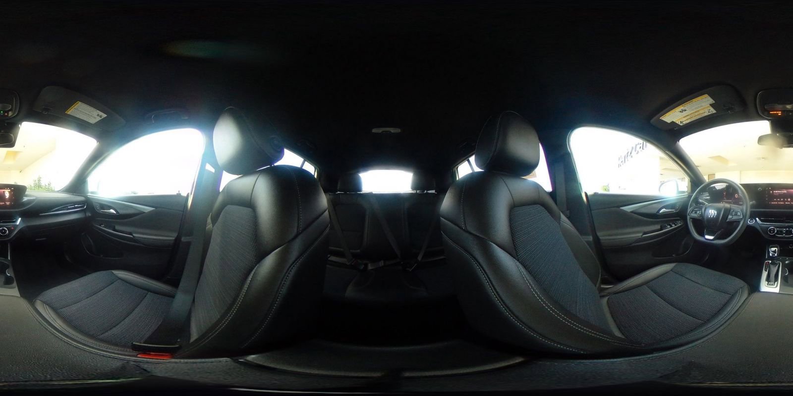 Used 2025 Buick Envista Preferred image 42