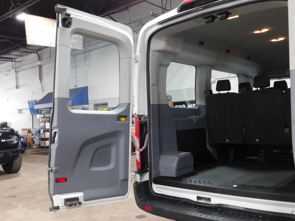 Used 2018 Ford Transit 150 XLT image 76