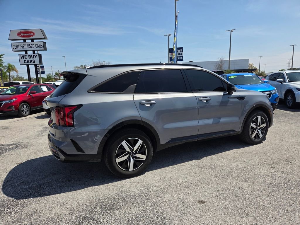 Used 2023 Kia Sorento S w/ Panoramic Sunroof Package image 14