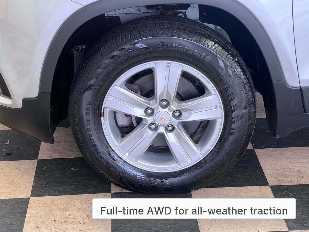 Used 2022 Chevrolet Trax LS w/ Tint and Cruise Package image 43