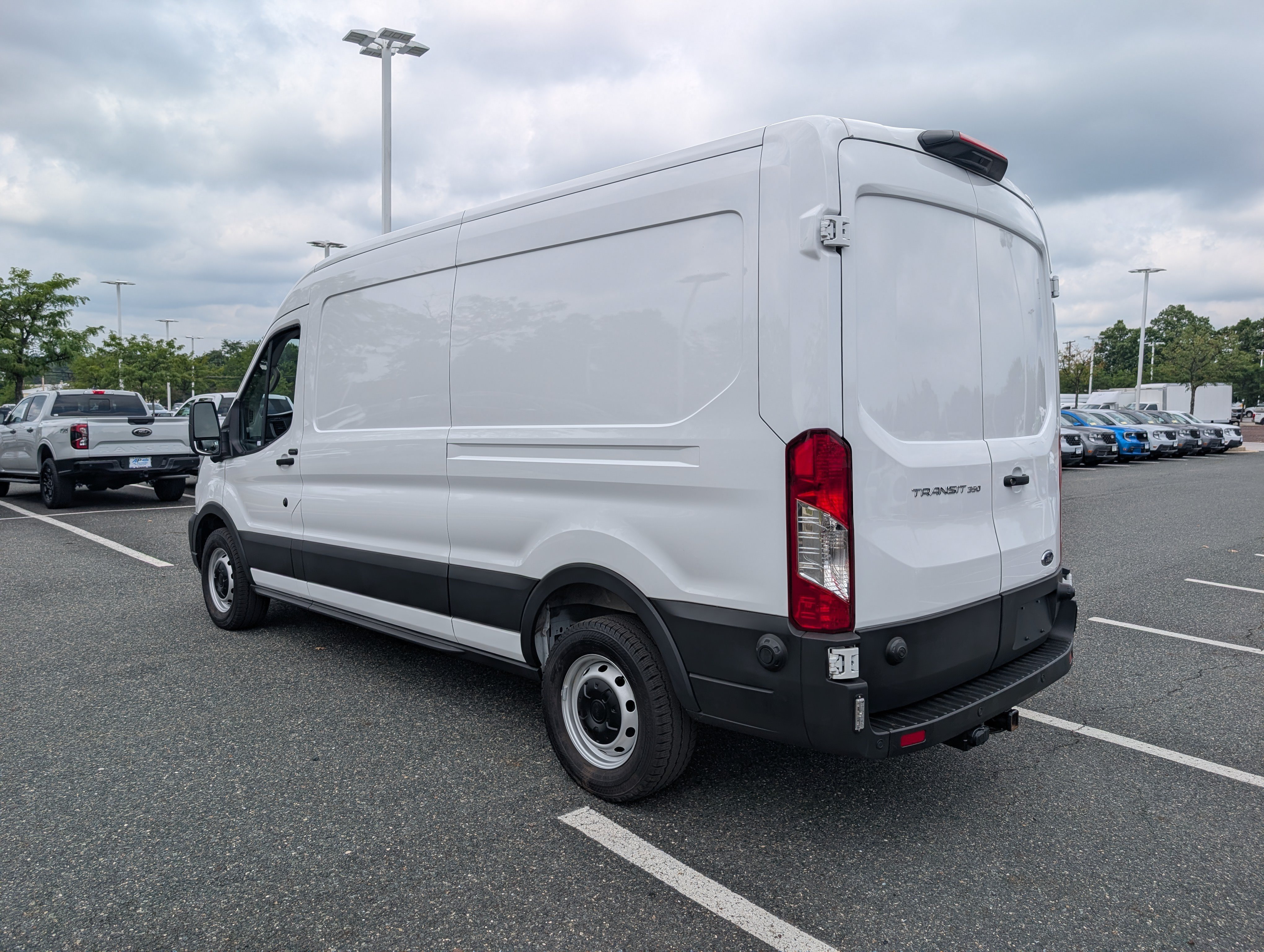Used 2025 Ford Transit 350 148 Medium Roof RWD image 5