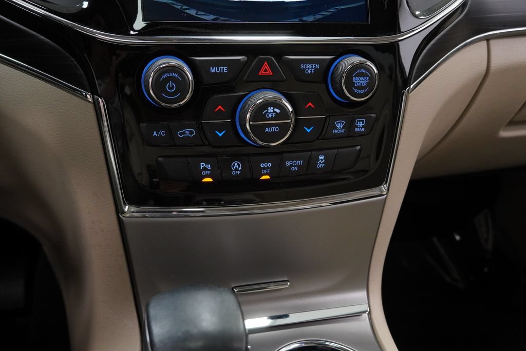 Certified 2021 Jeep Grand Cherokee Limited AWD/4WD image 38