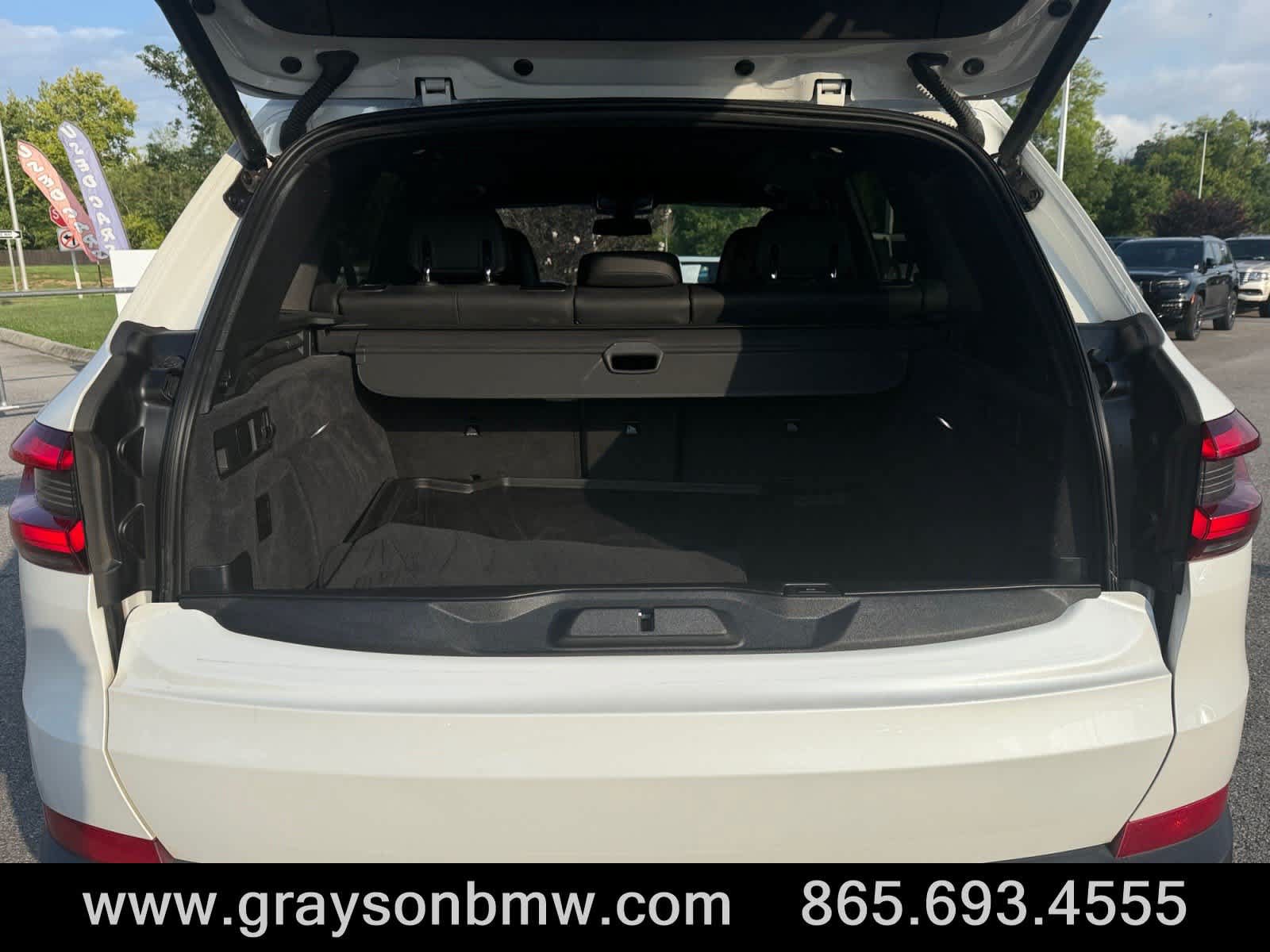 Used 2021 BMW X5 xDrive40i w/ Premium Package 3 AWD/4WD image 17