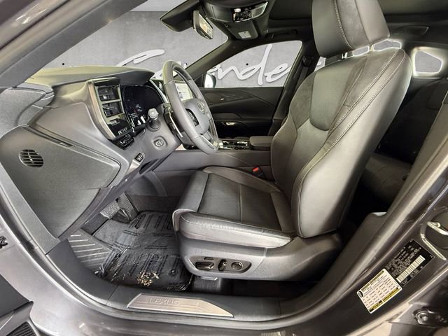 Used 2025 Lexus RX 350 FWD w/ Convenience Package image 19