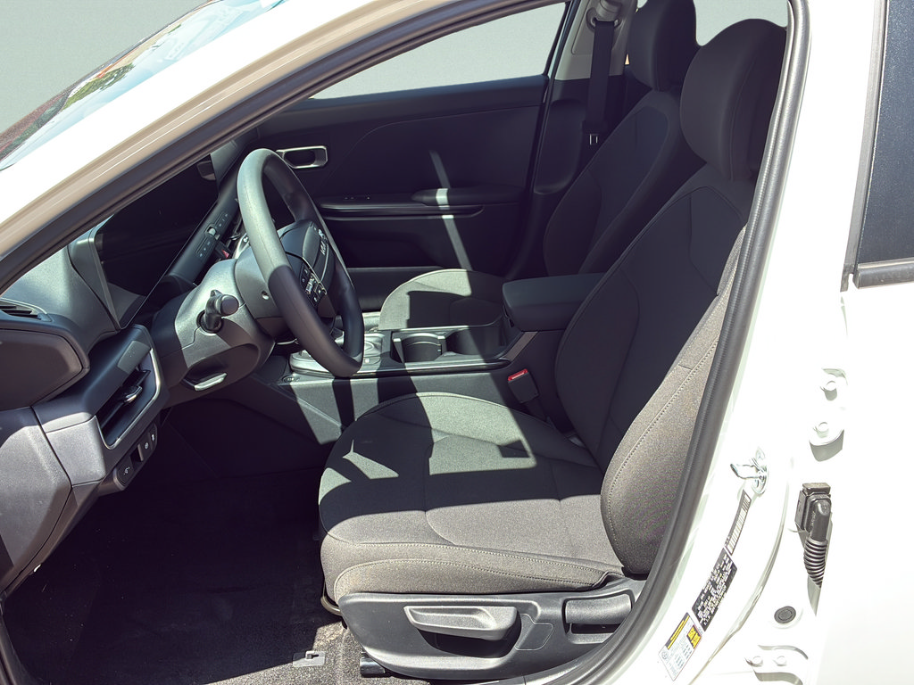 New 2026 Kia K4 FWD image 22