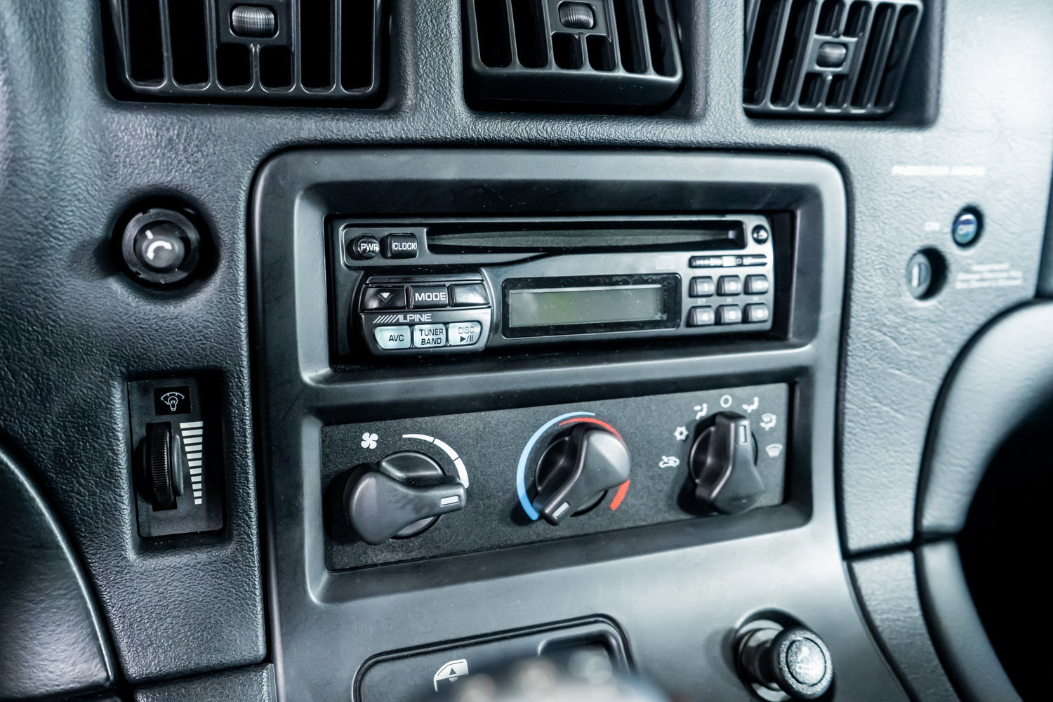 Used 2002 Dodge Viper GTS image 35