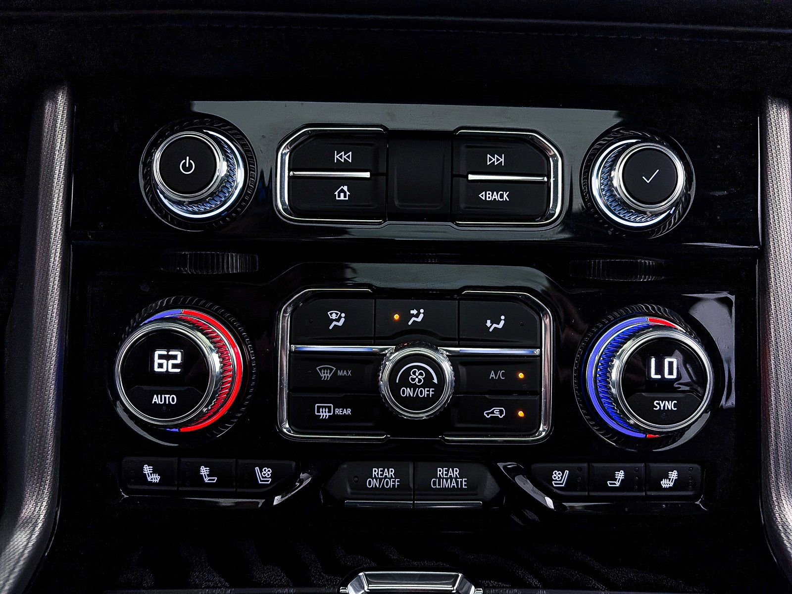 Used 2024 GMC Yukon Denali AWD/4WD image 45