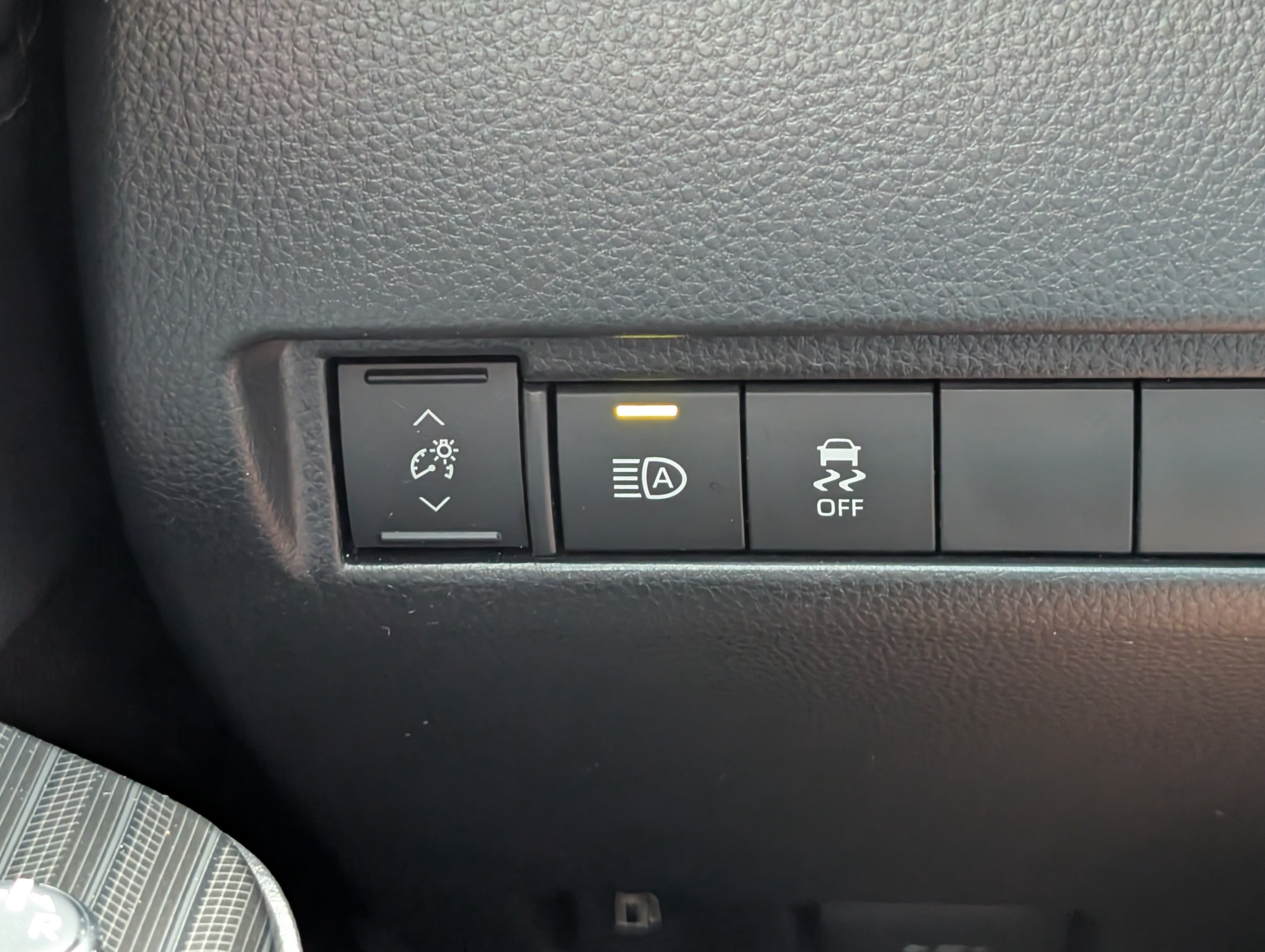 Used 2024 Toyota Venza Nightshade AWD/4WD image 22