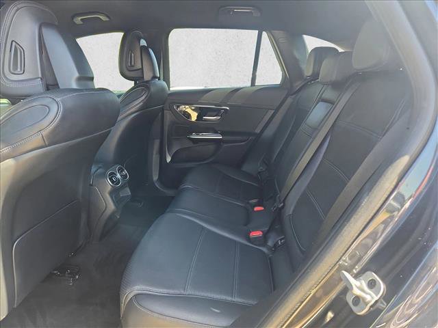 Used 2024 Mercedes-Benz GLC 300 4MATIC image 17
