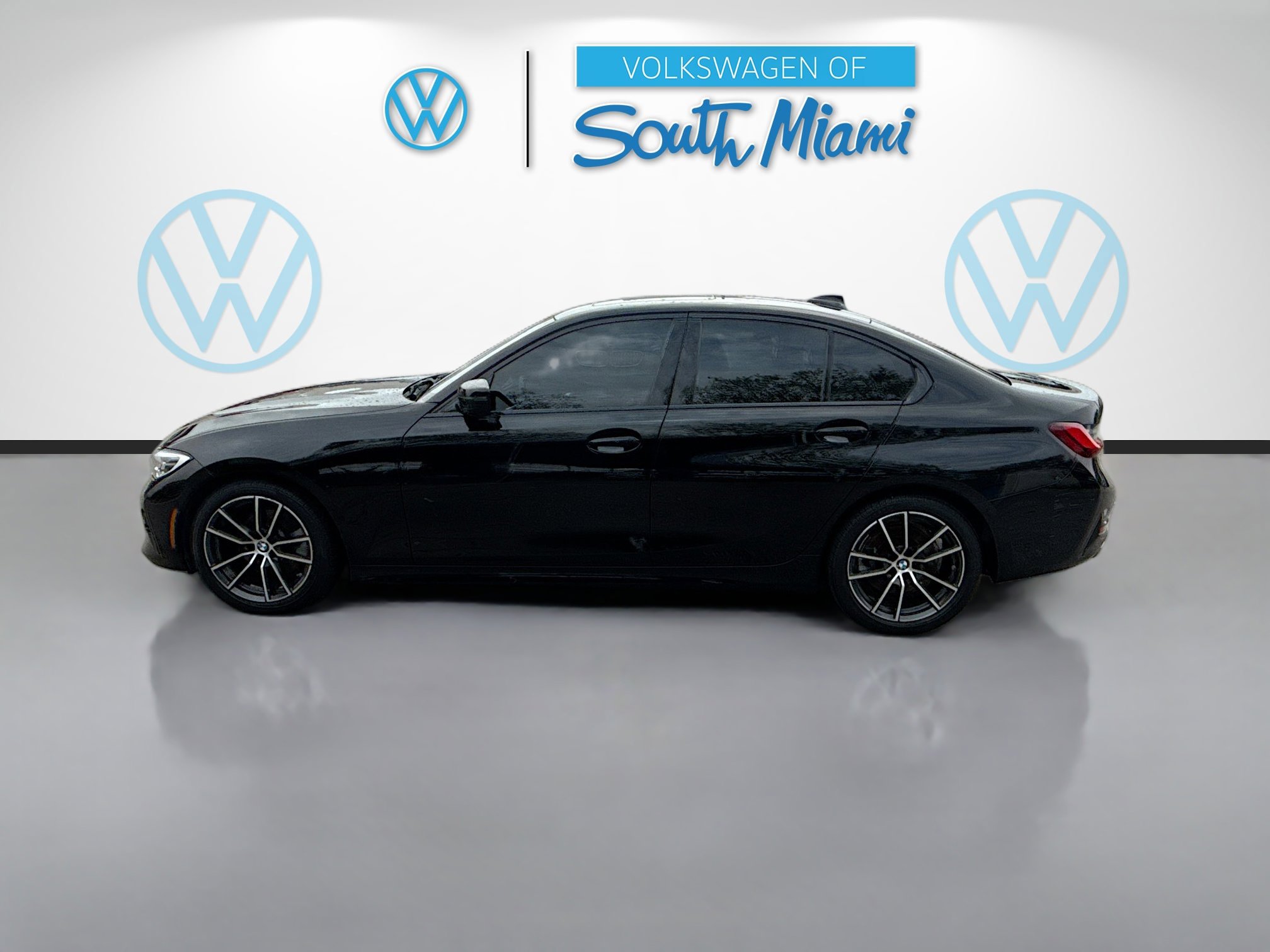 Used 2022 BMW 330i Sedan w/ Convenience Package image 4