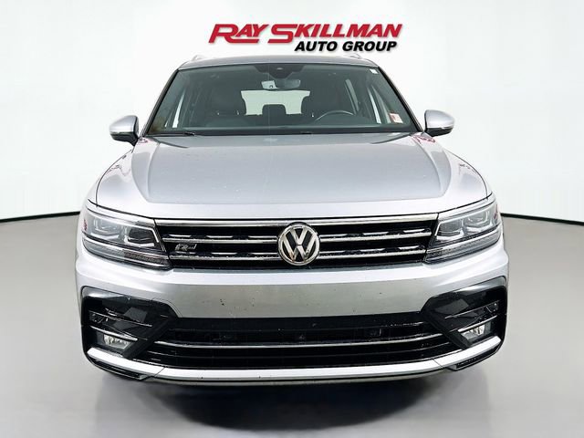 Used 2019 Volkswagen Tiguan SEL Premium R-Line w/ 3rd Row Seat Package AWD/4WD image 2