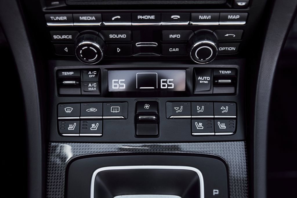Used 2014 Porsche 911 Turbo S AWD/4WD image 61