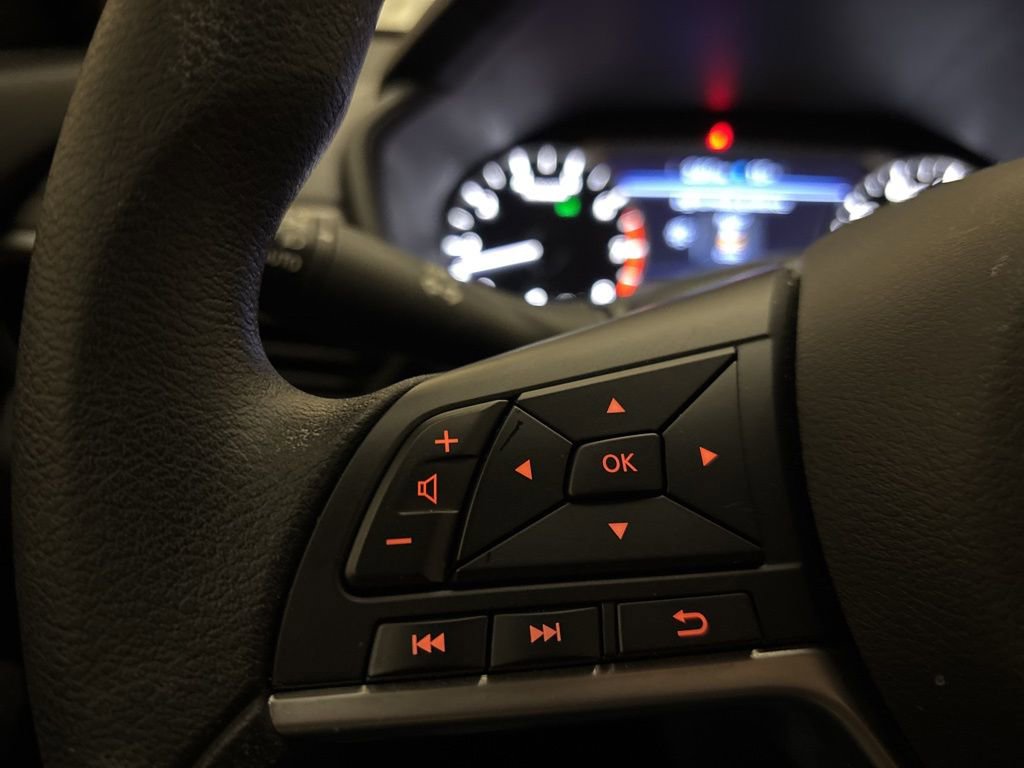 Used 2025 Nissan Altima 2.5 SV image 14