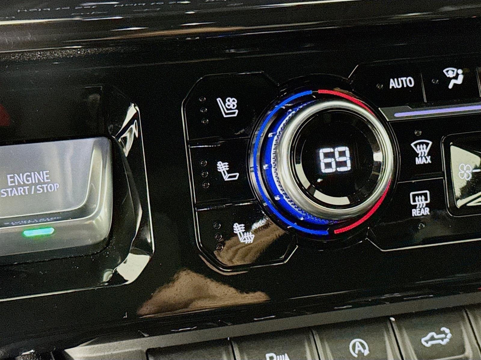 Certified 2025 GMC Sierra 1500 AT4 w/ AT4 Premium Package image 23