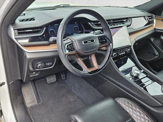 Used 2023 Jeep Grand Cherokee L Summit w/ Advanced Protech Group IV image 10