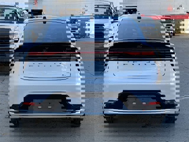 Used 2024 Toyota Prius Limited image 5