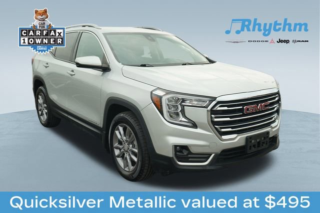 Used 2022 GMC Terrain SLT image 1