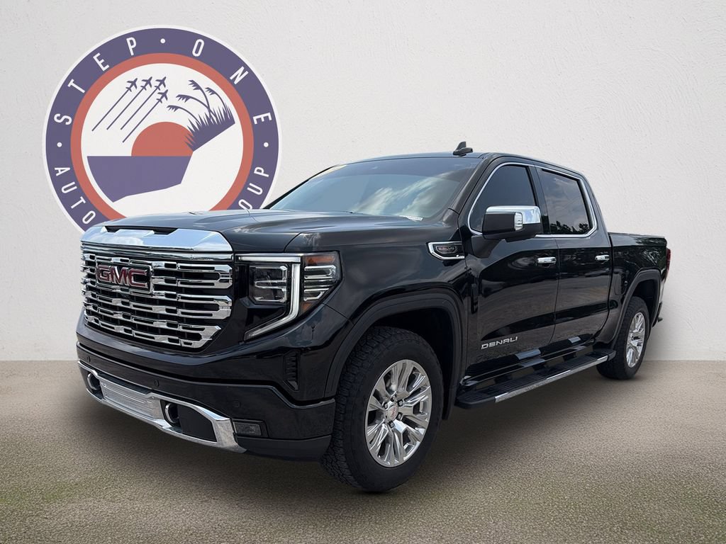 Used 2024 GMC Sierra 1500 Denali w/ Technology Package AWD/4WD image 2