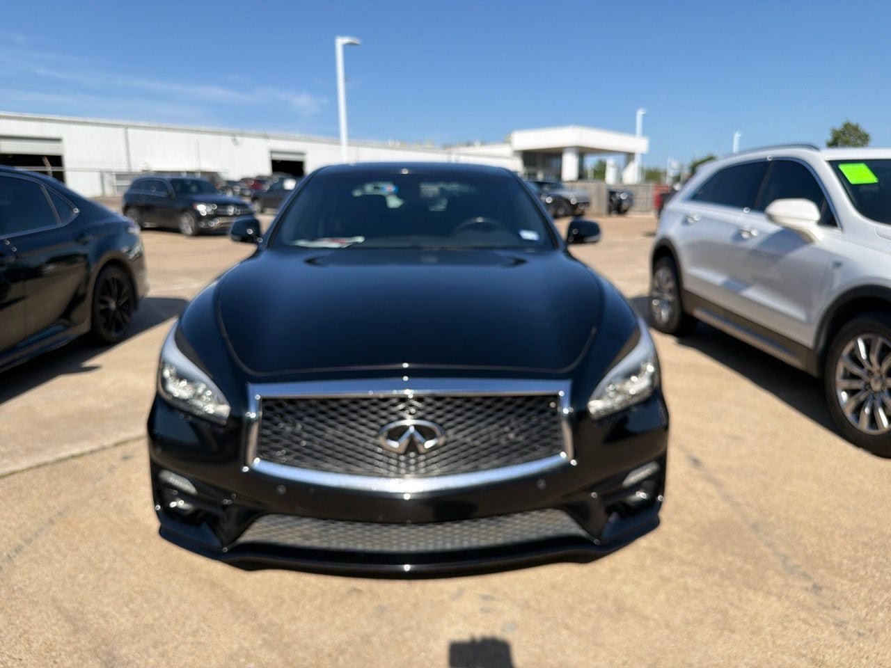 Used 2016 INFINITI Q70 3.7 w/ Sport Package RWD image 1