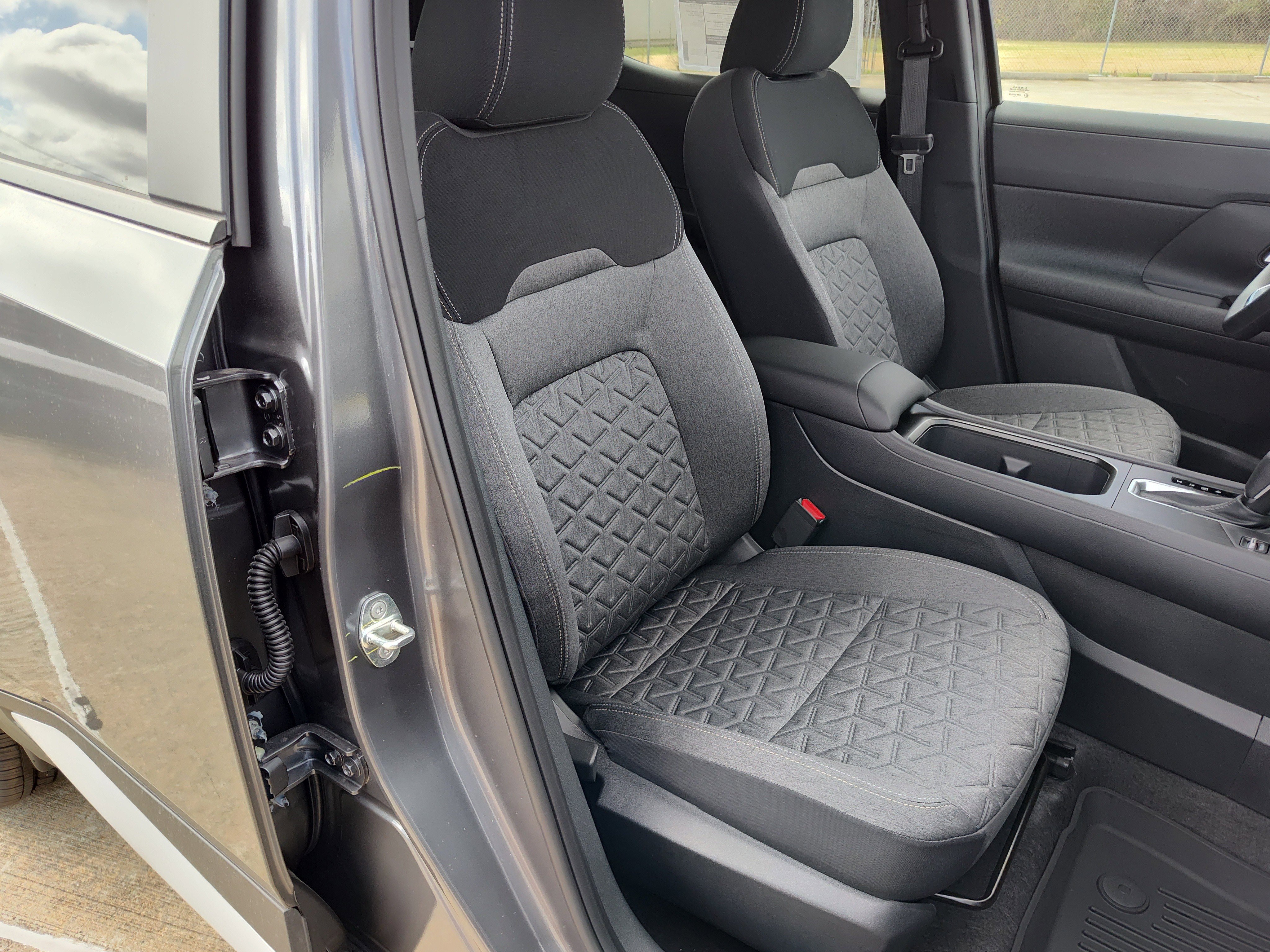 New 2026 Nissan Kicks SV w/ SV Premium Package image 12