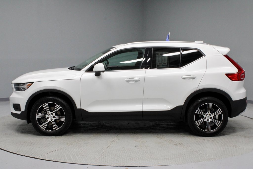 Used 2022 Volvo XC40 T5 Inscription image 10