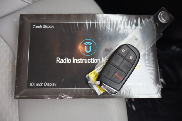 Used 2022 Jeep Compass Latitude FWD image 47