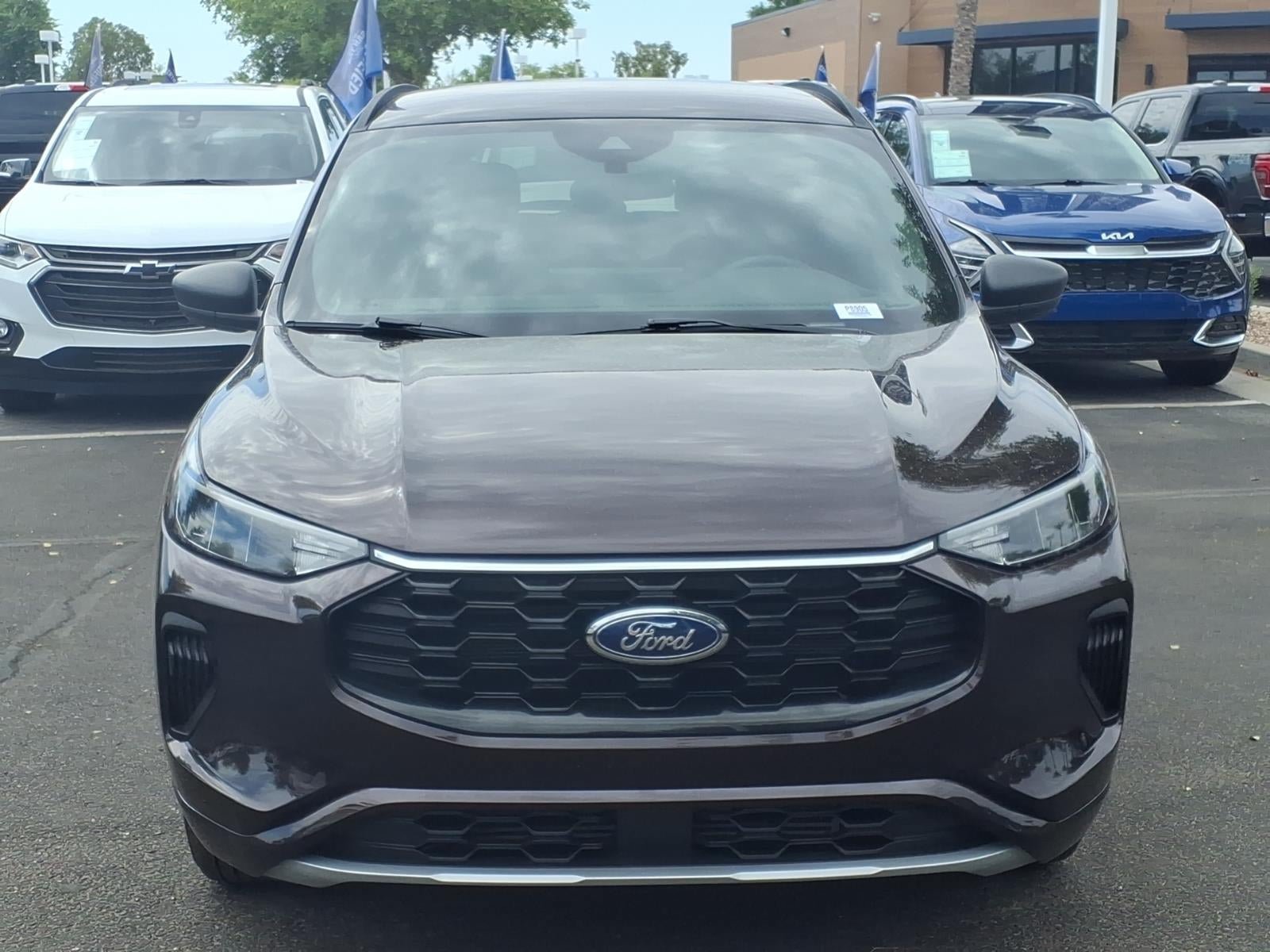Certified 2023 Ford Escape ST-Line w/ Tech Pack #1 AWD/4WD image 2