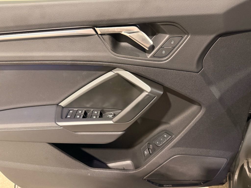 Used 2024 Audi Q3 2.0T Premium Plus image 13