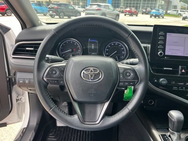 Used 2023 Toyota Camry SE FWD image 15