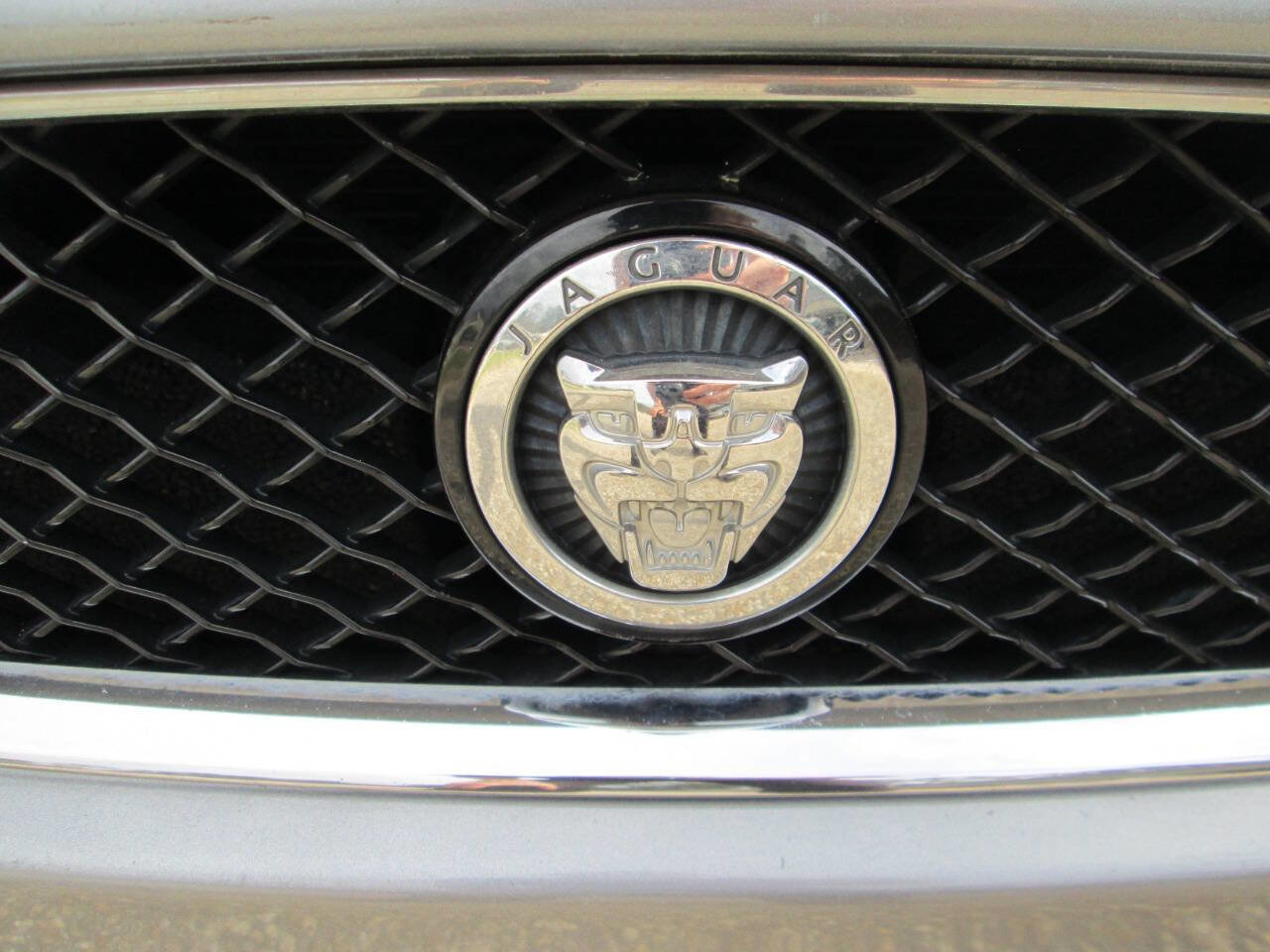 Used 2014 Jaguar XKR R image 28