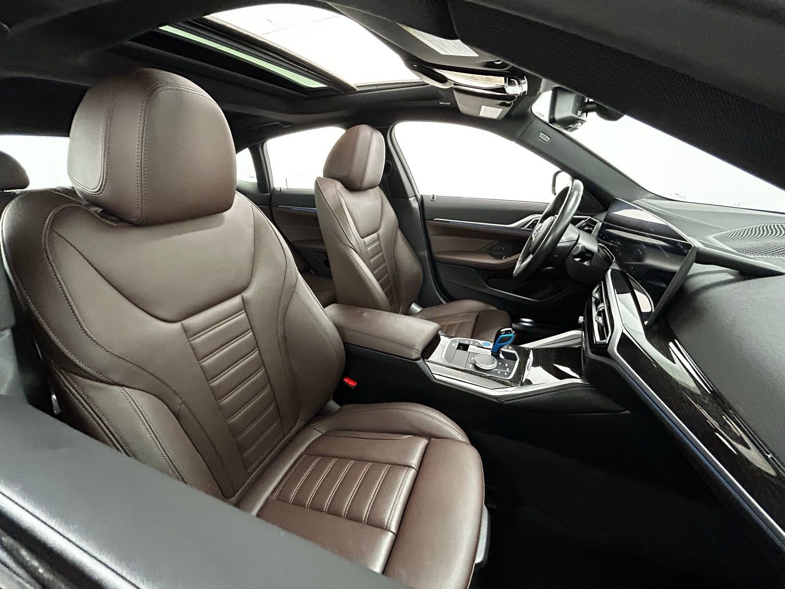 Used 2022 BMW i4 eDrive40 w/ M Sport Package image 42