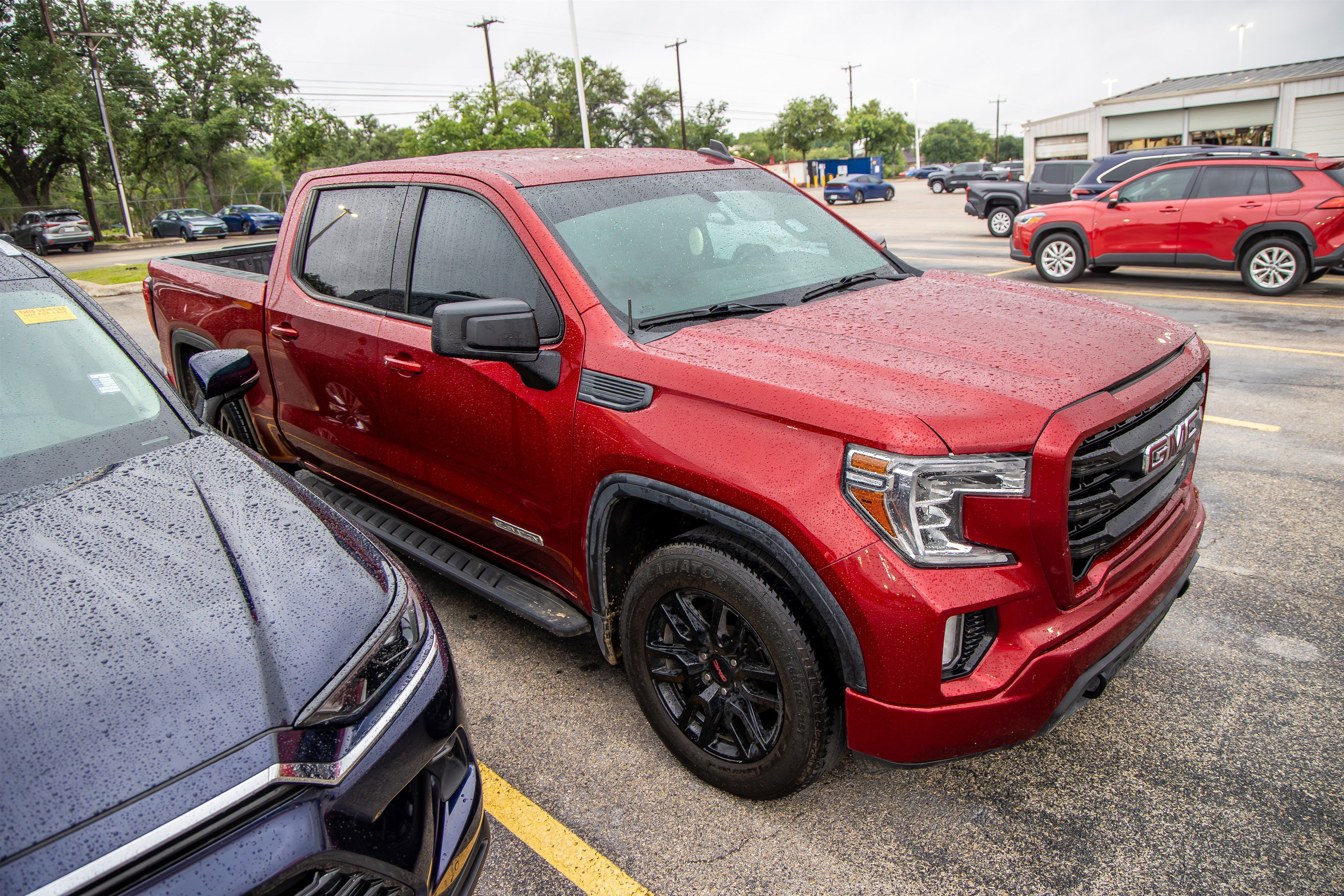 Used 2021 GMC Sierra 1500 Elevation RWD image 7